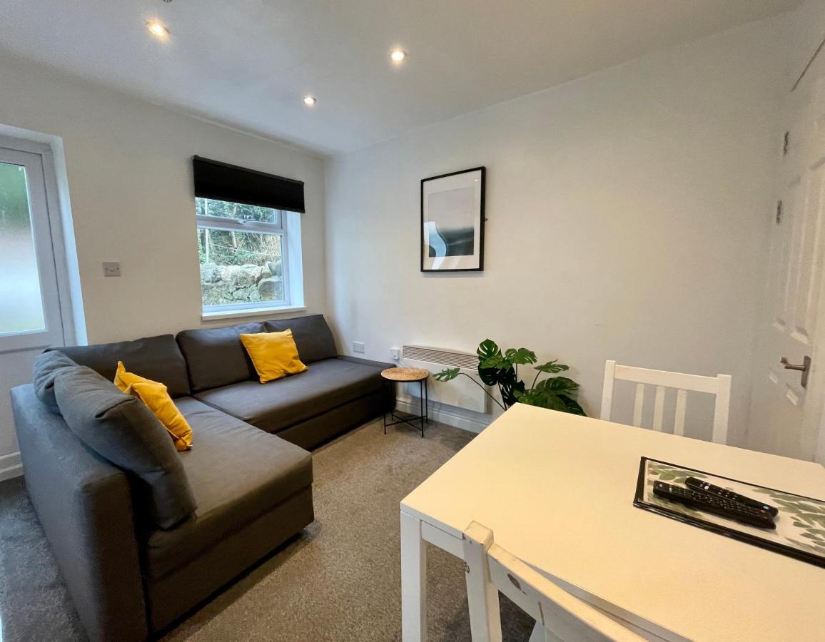 6 Person Apartment In City Centre 卡迪夫 外观 照片