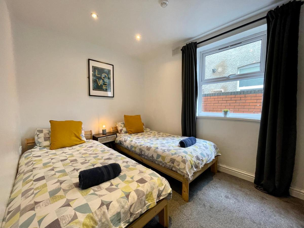 6 Person Apartment In City Centre 卡迪夫 外观 照片